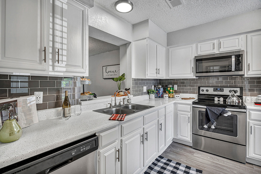 Maple Court photo 4